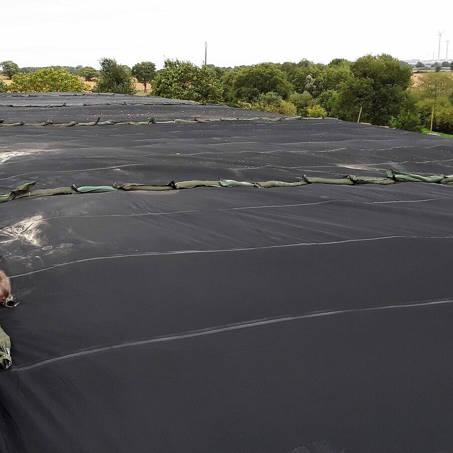 Silage being covered with EPDM liner